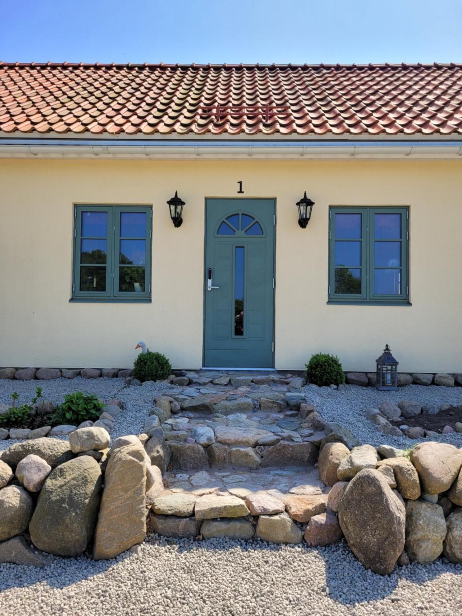 Vila Hus I Mysig By Naera Havet Ystad Exteriér fotografie